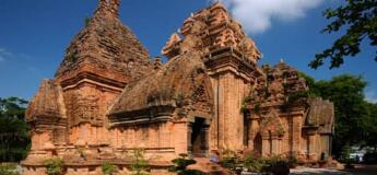 Lever au soleil au sanctuaire My Son